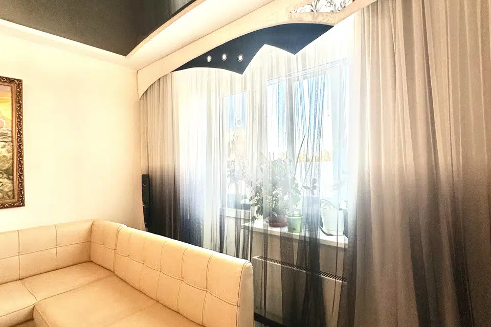Продаётся 4-комнатная квартира, 82 м²