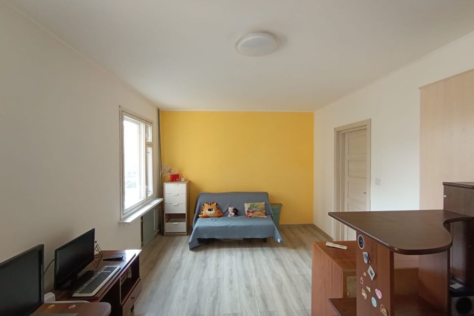 Продаётся 3-комнатная квартира, 72.5 м²