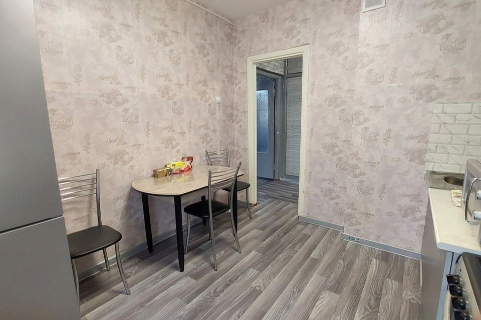 Продаётся 2-комнатная квартира, 49.4 м²
