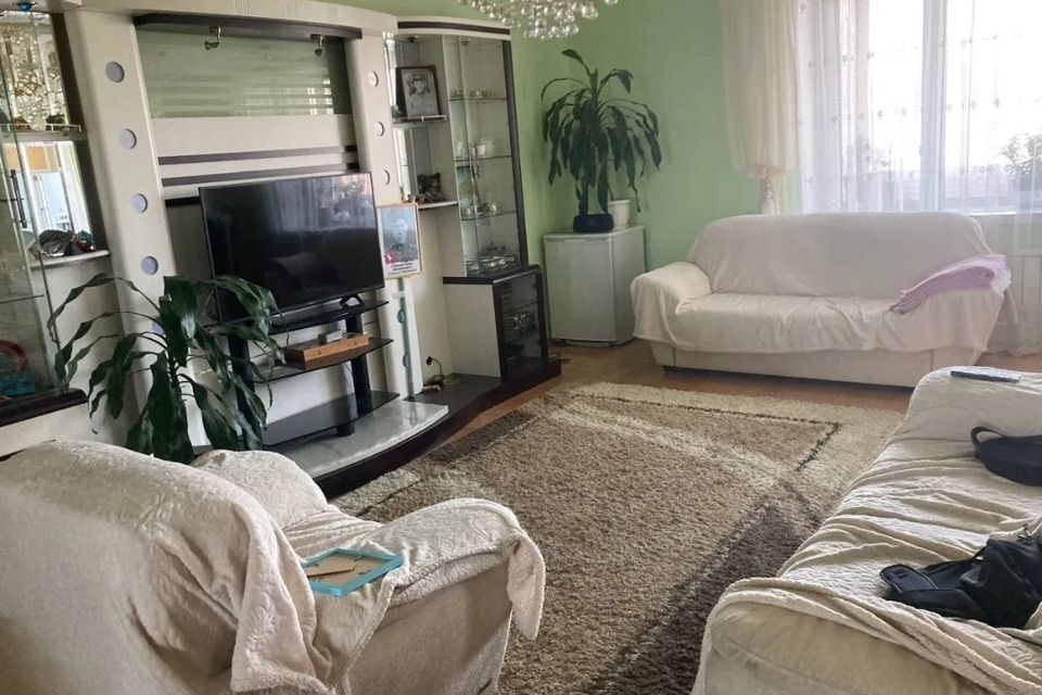 Сдаётся 2-комнатная квартира, 70 м²