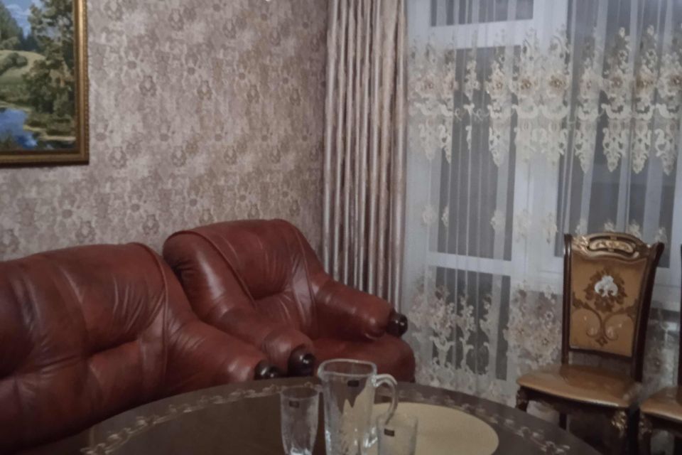 Продаётся 1-комнатная квартира, 54.2 м²