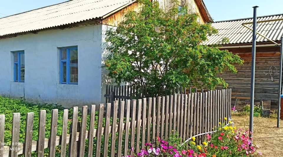Продаётся 4-комнатная квартира, 98.6 м²