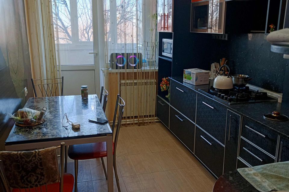 Продаётся 3-комнатная квартира, 64 м²