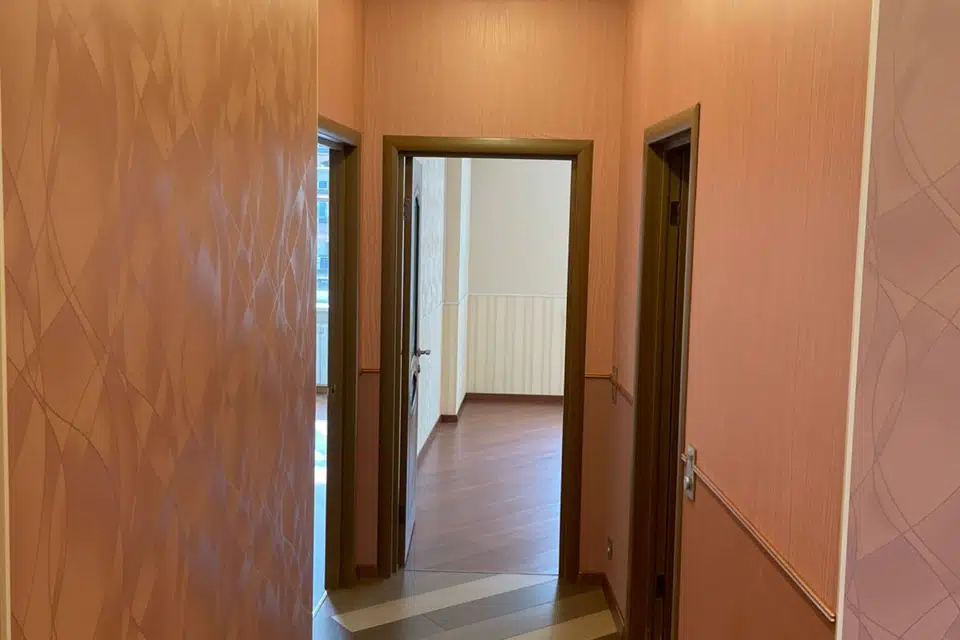 Продаётся 3-комнатная квартира, 100.1 м²