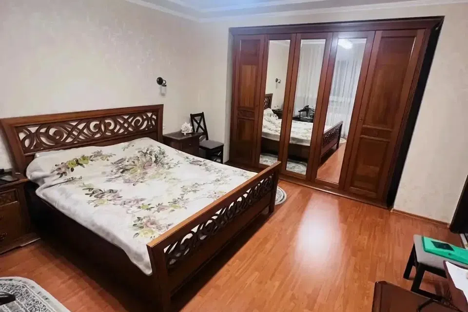 Продаётся 3-комнатная квартира, 87.4 м²