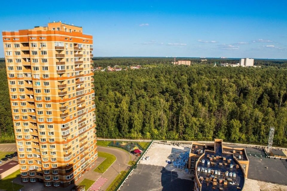 Продаётся 2-комнатная квартира, 65 м²