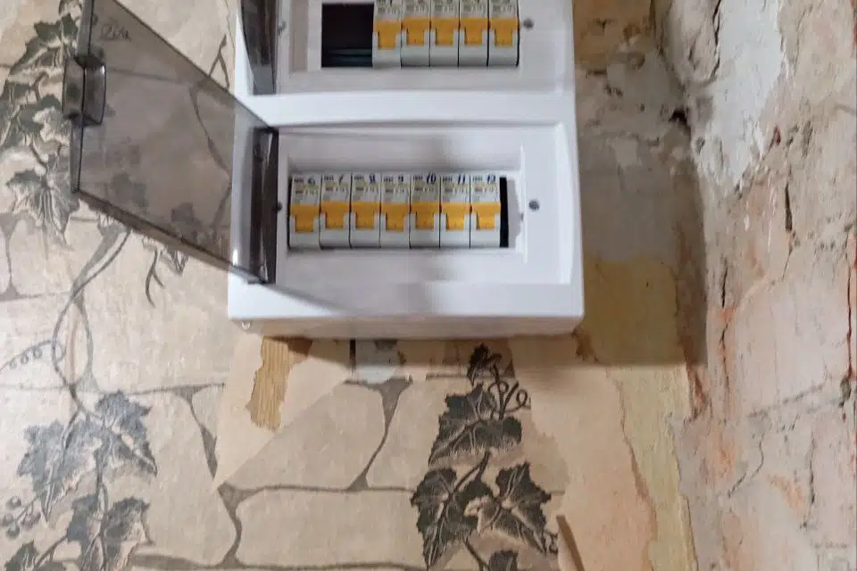 Продаётся 4-комнатная квартира, 80.9 м²