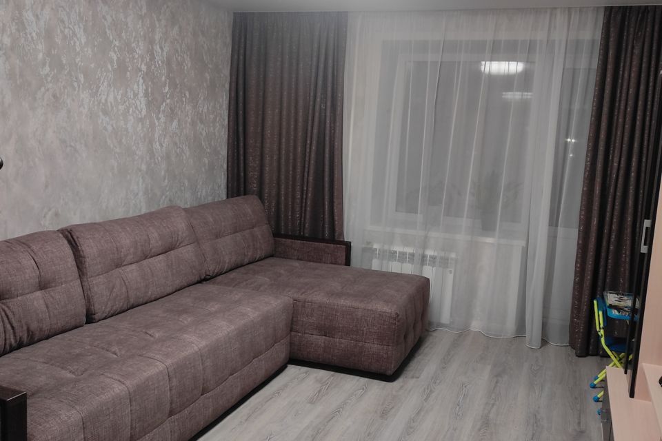 Продаётся 3-комнатная квартира, 61.4 м²