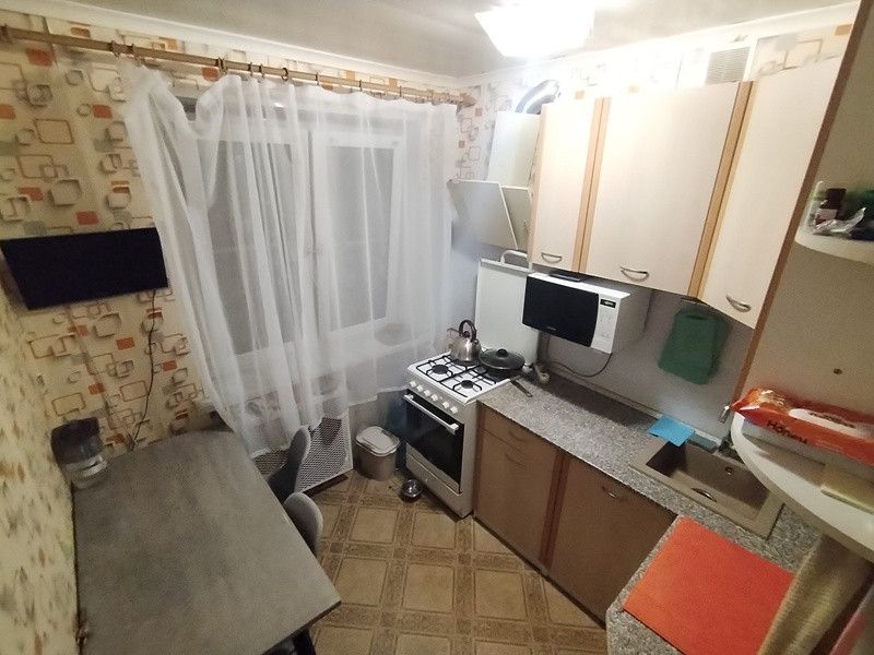 Продаётся 4-комнатная квартира, 62 м²