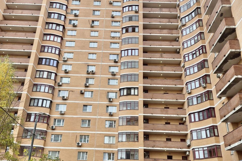 Продаётся 1-комнатная квартира, 52.1 м²