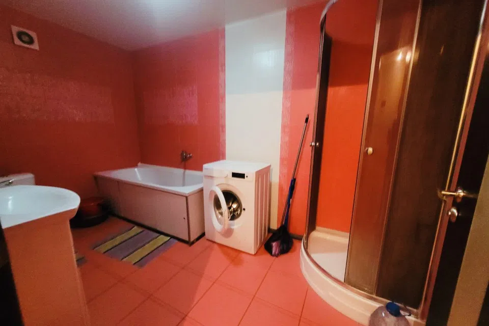 Продаётся 3-комнатная квартира, 90 м²
