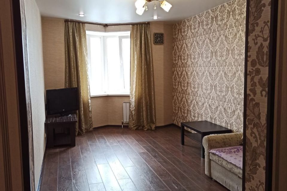 Сдаётся 1-комнатная квартира, 38 м²