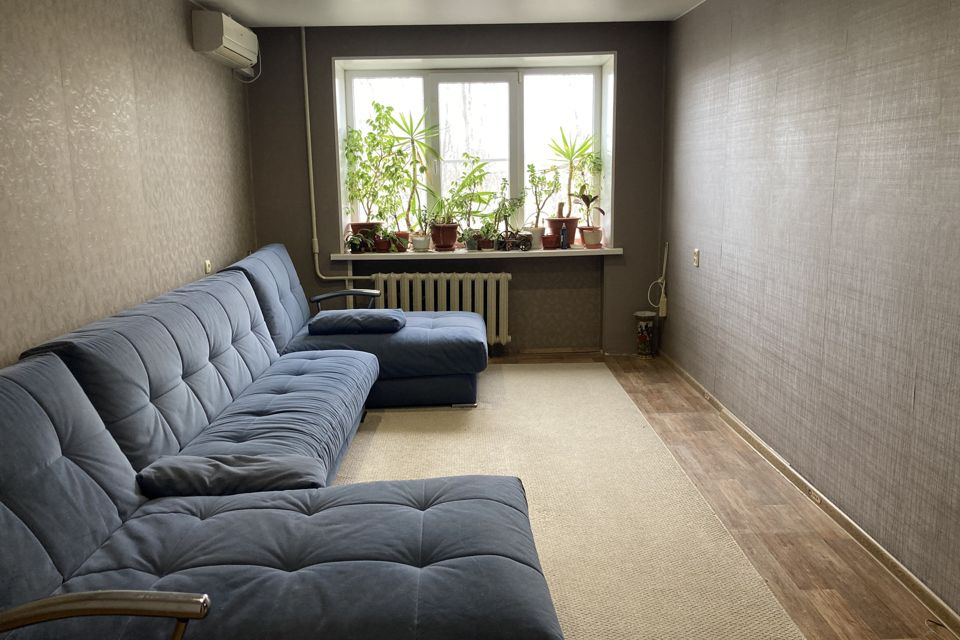 Продаётся 3-комнатная квартира, 56.8 м²