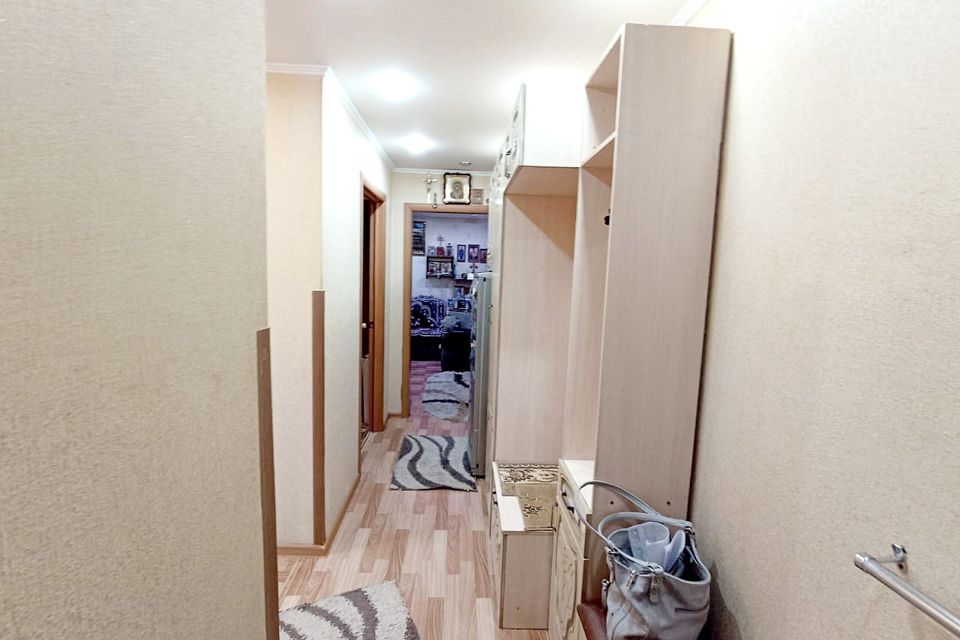 Продаётся 3-комнатная квартира, 58.2 м²