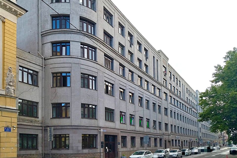 Продаётся 1-комнатная квартира, 57 м²