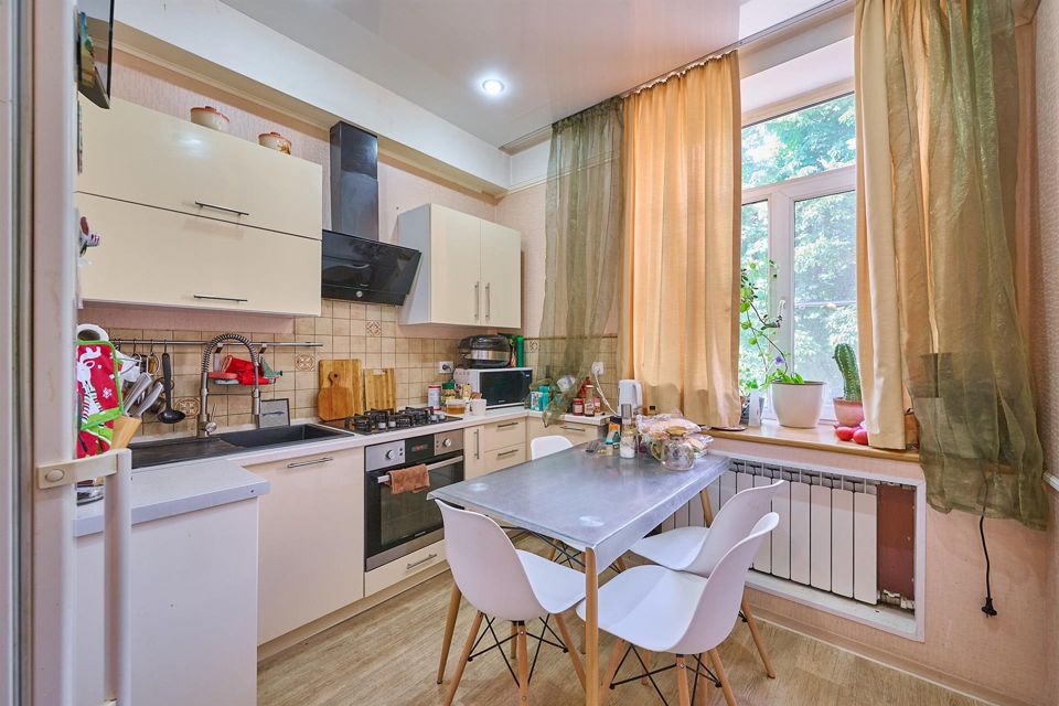 Продаётся 2-комнатная квартира, 58 м²