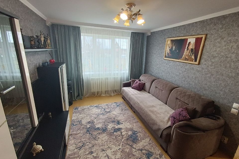 Продаётся 3-комнатная квартира, 55.5 м²