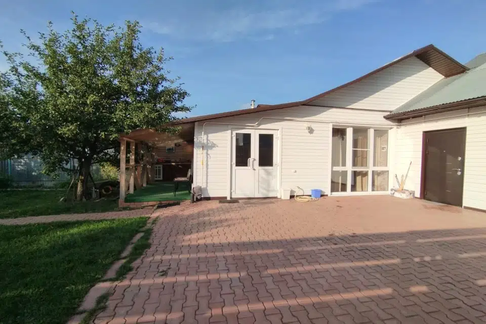 Продаётся 2-этажный дом, 185 м²