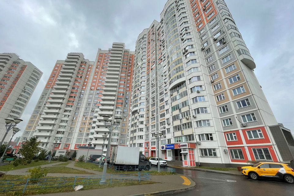 Продаётся 4-комнатная квартира, 100.5 м²