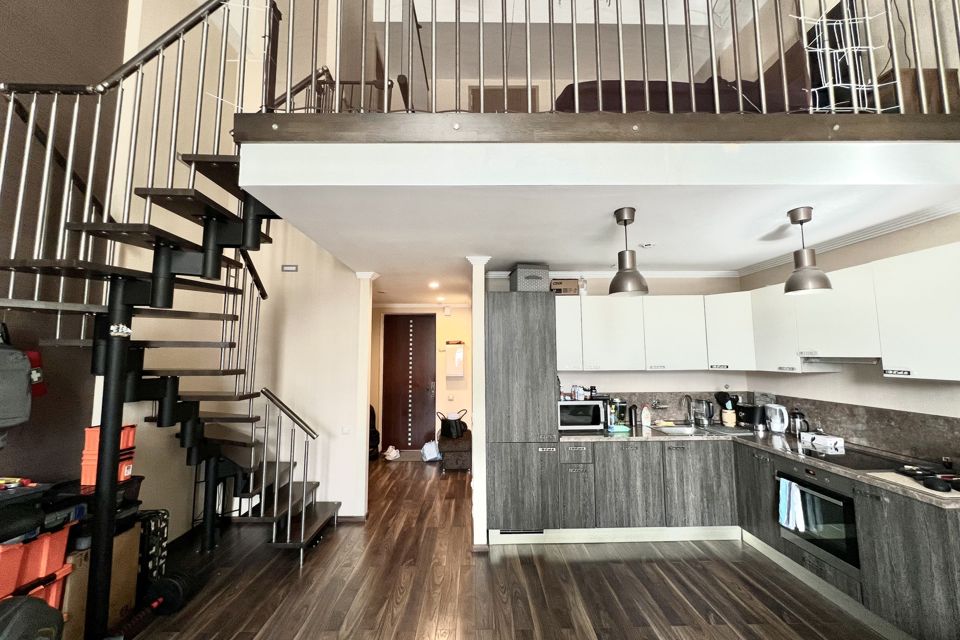Продаётся 2-комнатная квартира, 79 м²
