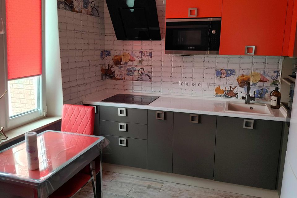 Сдаётся 1-комнатная квартира, 42 м²