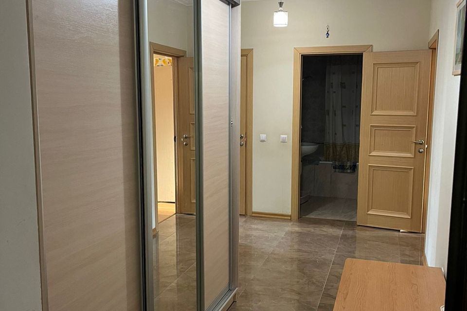 Продаётся 2-комнатная квартира, 65.4 м²