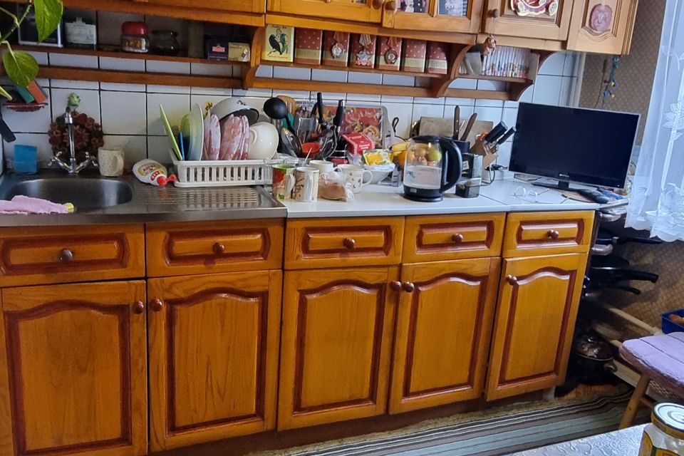 Продаётся 4-комнатная квартира, 63.3 м²