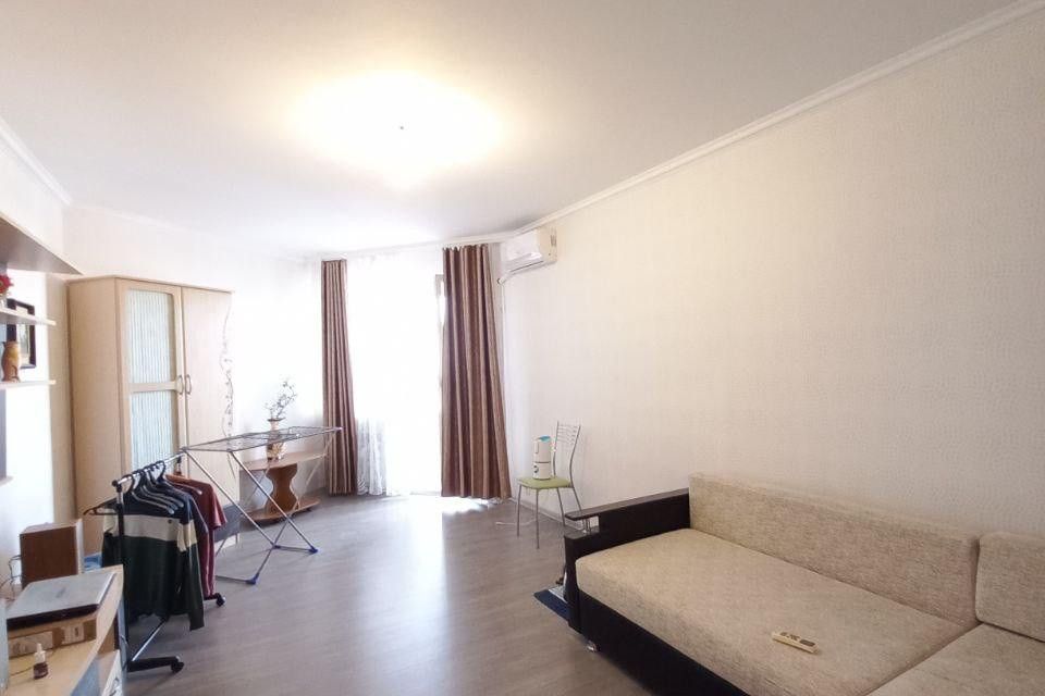 Продаётся 2-комнатная квартира, 65 м²