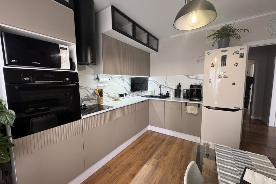 Продаётся 3-комнатная квартира, 76.9 м²