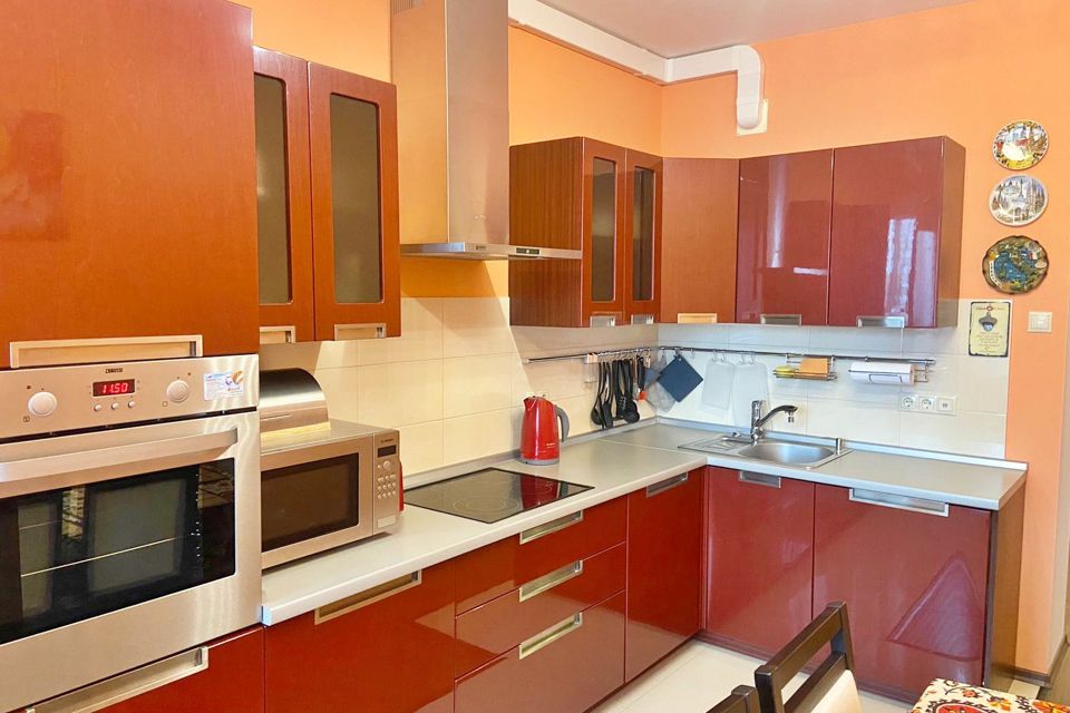 Продаётся 2-комнатная квартира, 80.4 м²