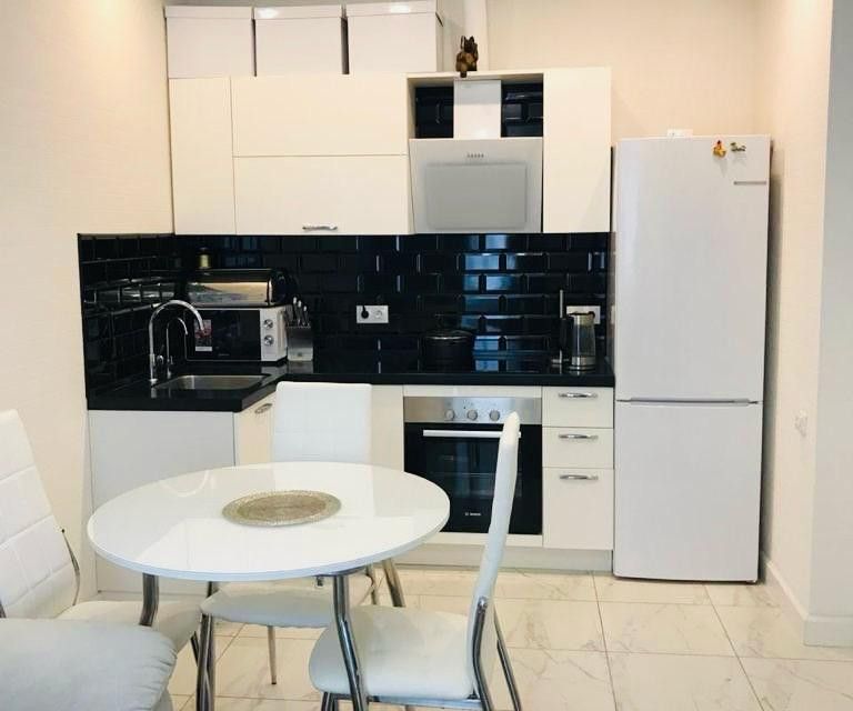 Продаётся 1-комнатная квартира, 37.3 м²