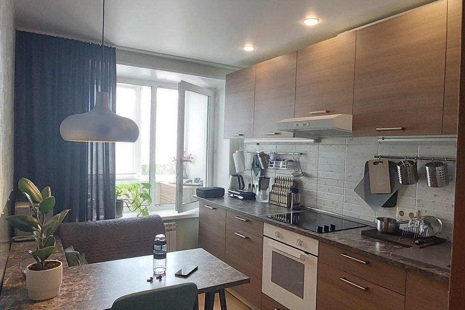 Продаётся 1-комнатная квартира, 35.6 м²