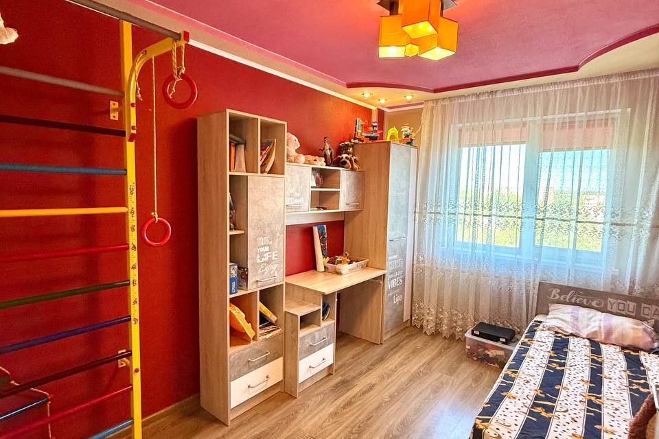 Продаётся 3-комнатная квартира, 73 м²