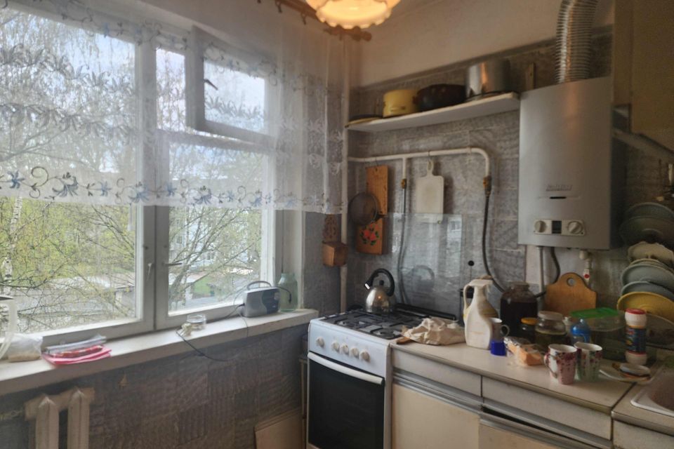 Продаётся 3-комнатная квартира, 58.2 м²