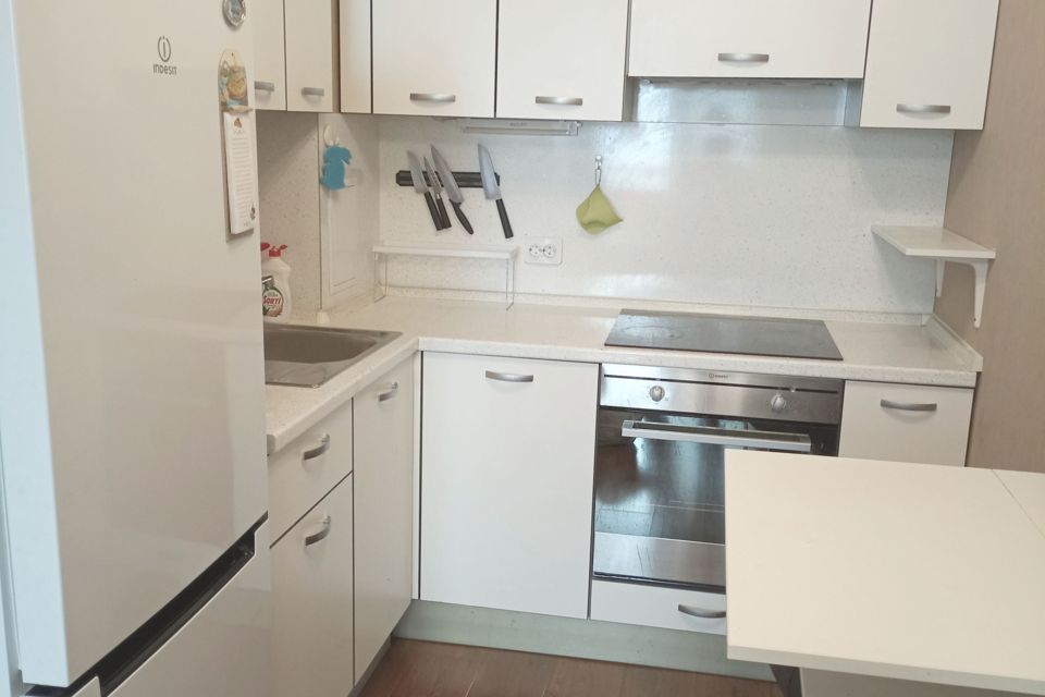 Продаётся 1-комнатная квартира, 35.9 м²