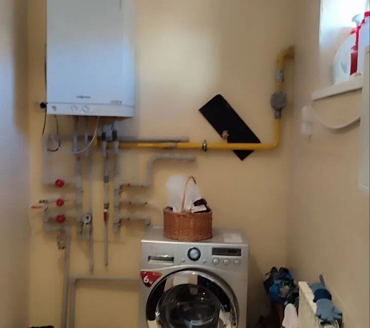 Продаётся таунхаус, 2-эт., 160 м²