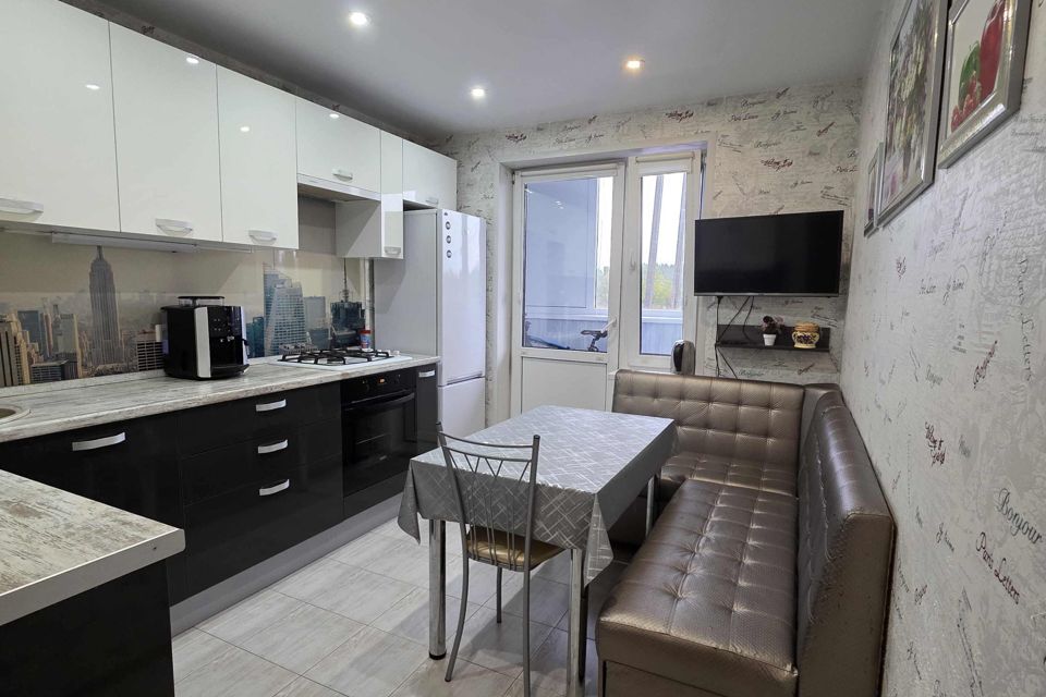 Продаётся 1-комнатная квартира, 41 м²