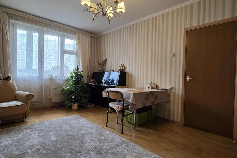 Продаётся 1-комнатная квартира, 37.7 м²
