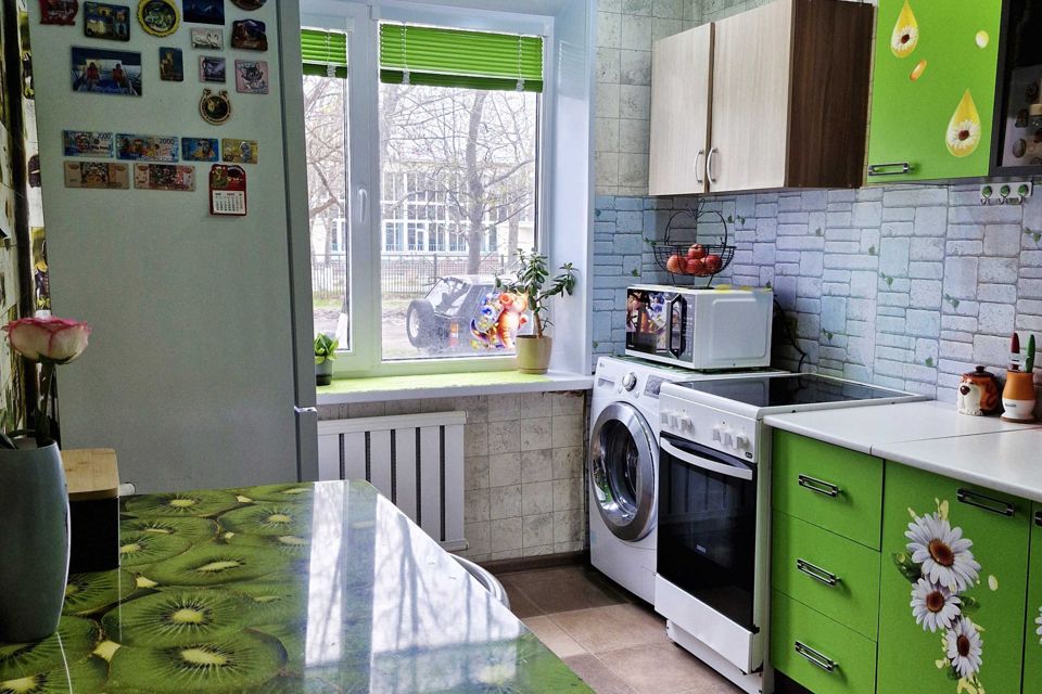 Продаётся 3-комнатная квартира, 62 м²