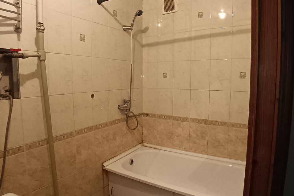 Продаётся 3-комнатная квартира, 56.5 м²