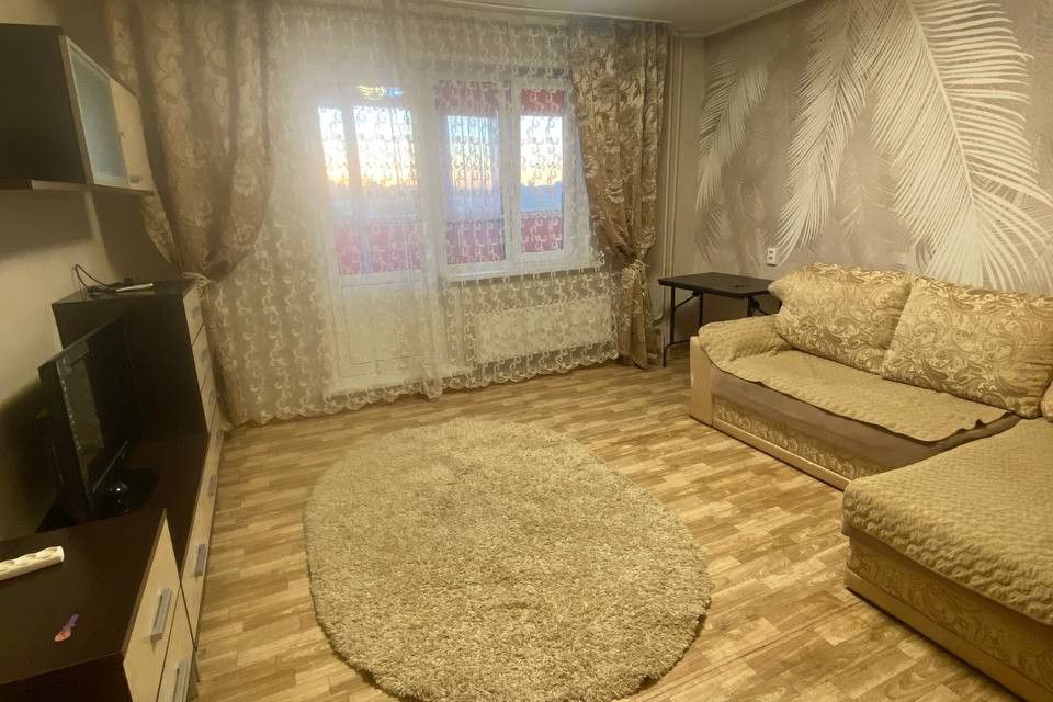 Сдаётся 1-комнатная квартира, 42 м²