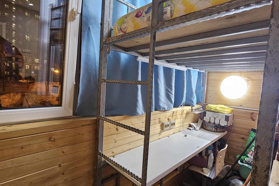 Продаётся 1-комнатная квартира, 43 м²