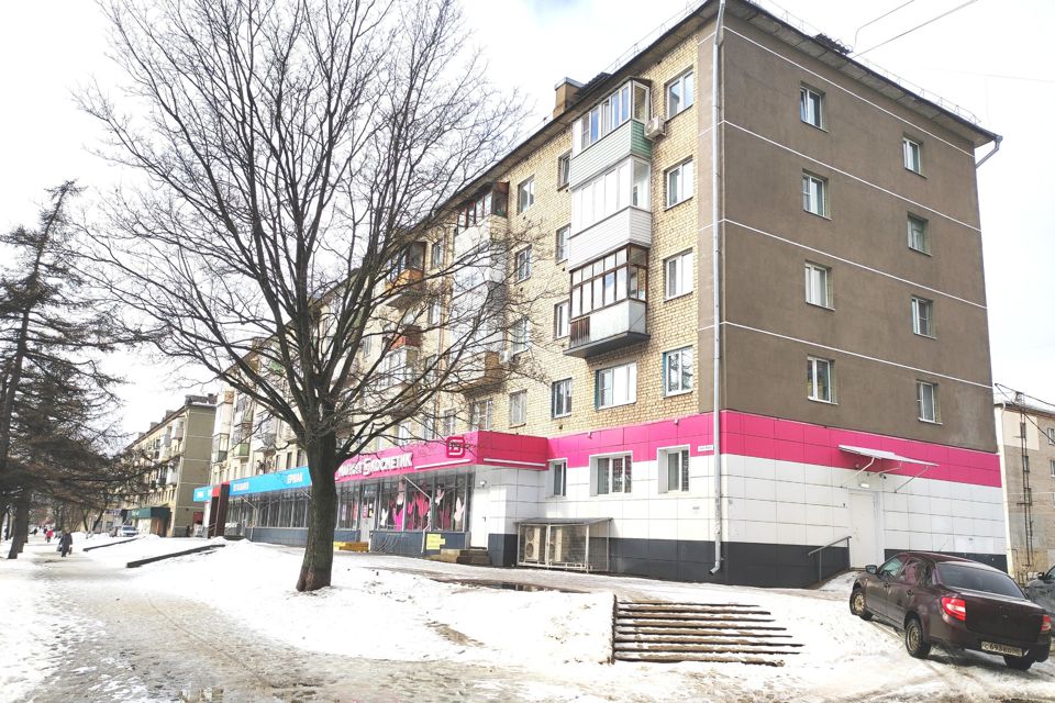Продаётся 3-комнатная квартира, 55.8 м²