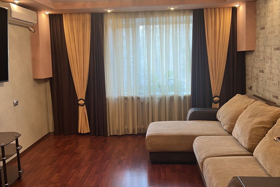 Продаётся 3-комнатная квартира, 62.8 м²