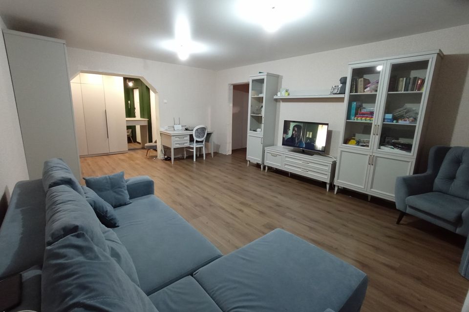 Продаётся 2 комнаты в 2-комн. квартире, 61.7 м²