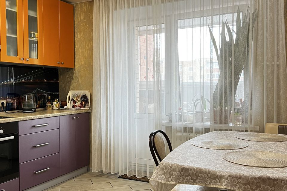 Продаётся 2-комнатная квартира, 65 м²