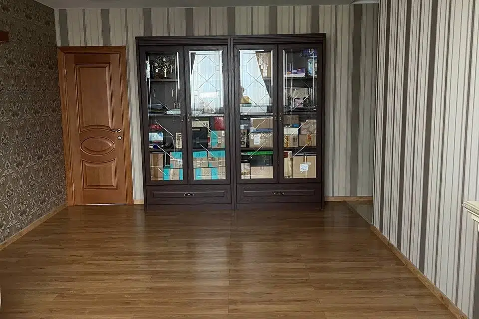 Продаётся 4-комнатная квартира, 122.6 м²