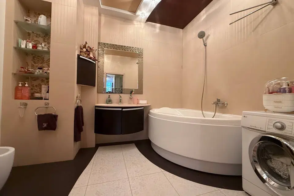 Продаётся 5-комнатная квартира, 128.1 м²