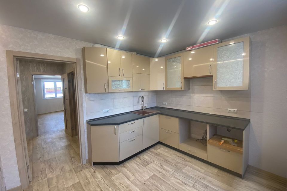 Продаётся 2-комнатная квартира, 62.2 м²
