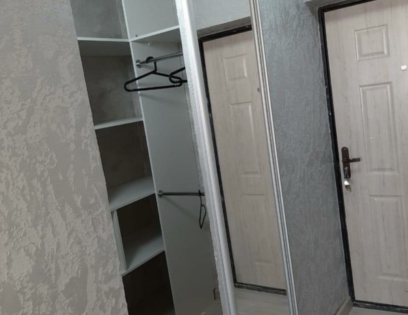 Продаётся 3-комнатная квартира, 107.2 м²